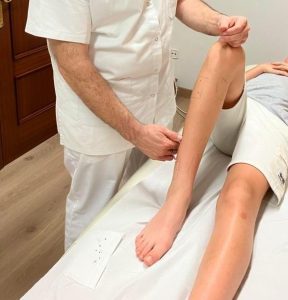 Felip Caudet treating a patient with Kinseikyu